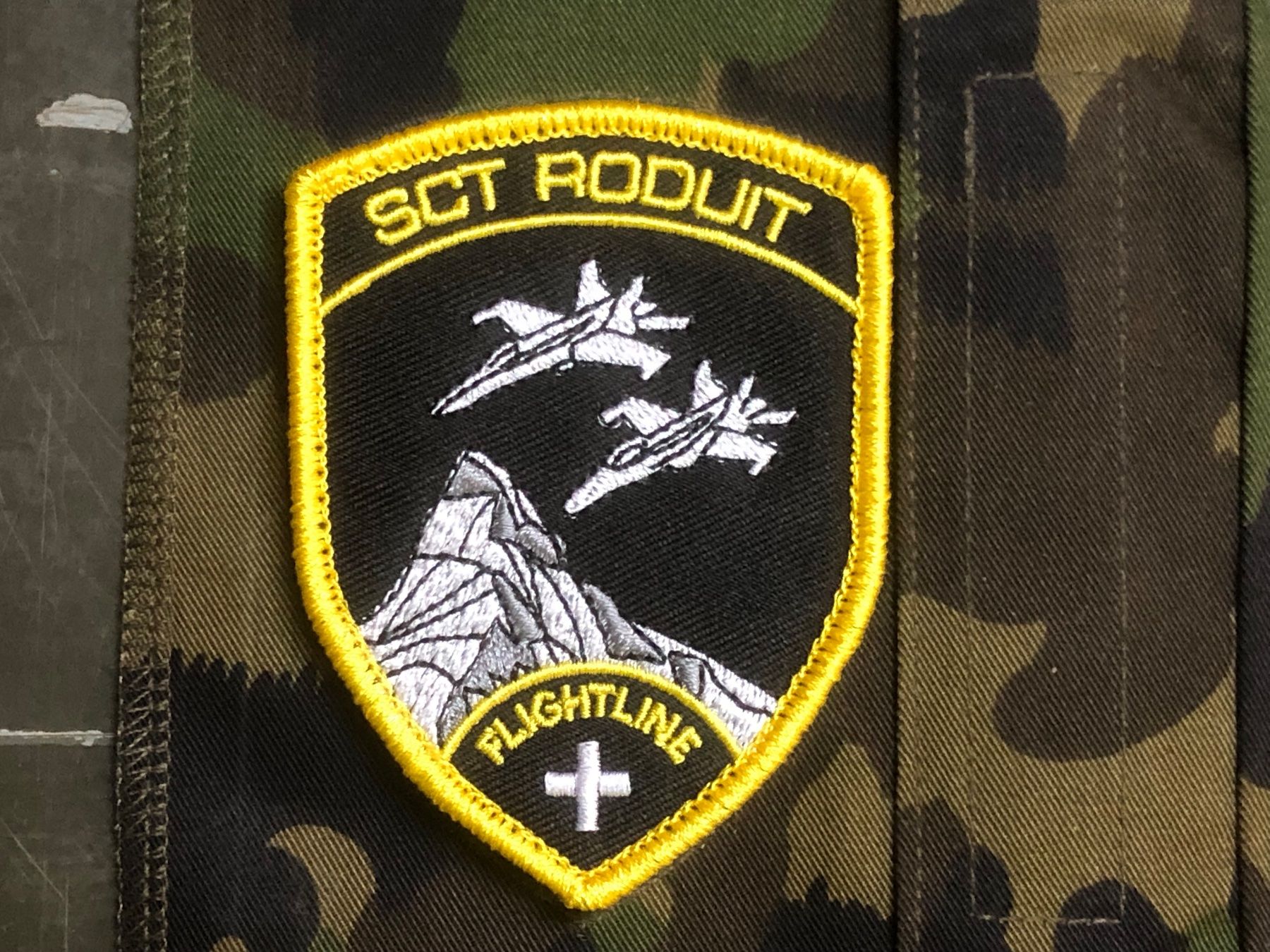 Schweizer Armee Placchette & Badge: Armee Luftwaffe Pilot Badge SCT RODUIT Patch FA -18 Hornet – Nuovo (secondo la descrizione) da Madiswil venduto da TEMISO