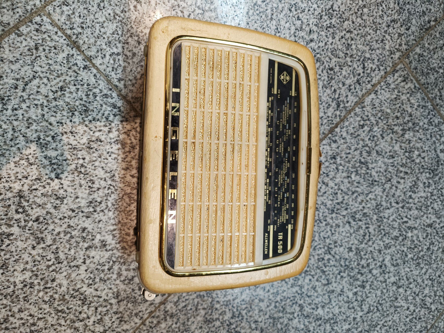Radios: Radio Antike 5 Stück – Gebraucht aus Hallau von RemoT 5