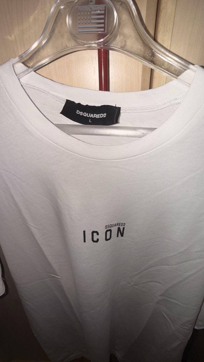 Dsquared2 T-shirt: T-Shirt Dsquared2 Icon – Nuovo (secondo la descrizione) da Untersiggenthal venduto da capodanilo6 1