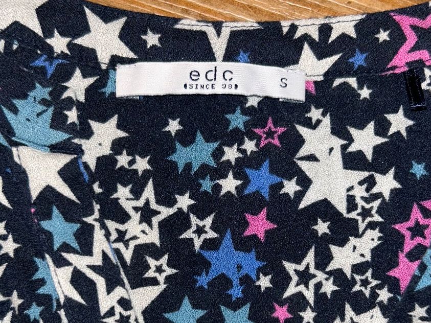 Esprit Camicette: Bluse mit Sternen S EDC by Esprit – Usato da Safenwil venduto da 2hand_aber_wertvoll 1
