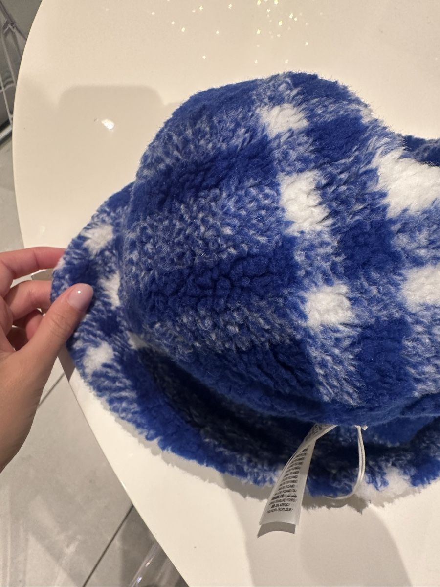 Burberry Copricapi, berretti & cappellini: New Burberry – Nuovo e nell'imballaggio originale da Lugano venduto da S_nyr7 4