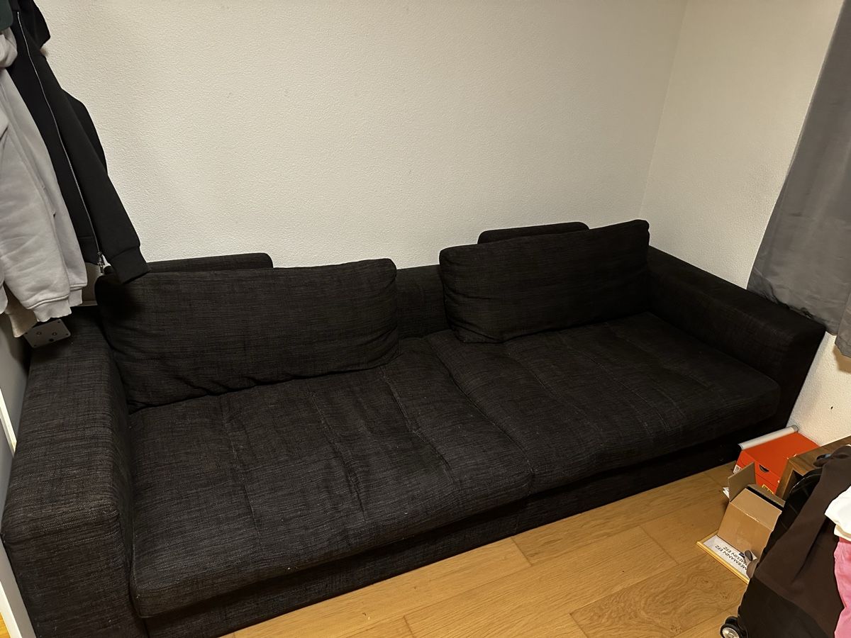 Sofas: Stoffsofa – Gebraucht aus Lostorf von lev_wy9d