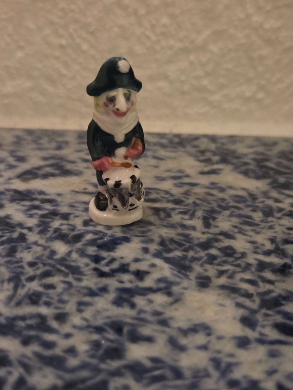 Statuette: Kübler Fasnachtsfigürli – Usato da Pratteln venduto da Faehrimaa4057