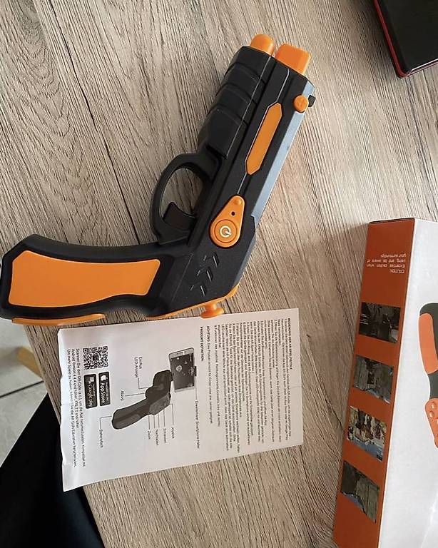 Tutti gli attrezzi: Pistolet de jeu pour tout smartphone AR Blaster – Usato da La Corbaz venduto da Fred666
