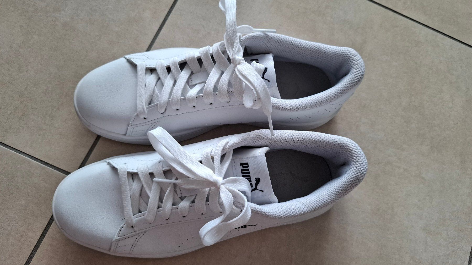 Puma Scarpe da donna: Puma low sneaker - Grösse 38.5 – Usato da Rickenbach b. Wil venduto da Beautiful.Things 2