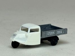 GB1- Praline Tempo Dreirad Pritsche weiss/silbern