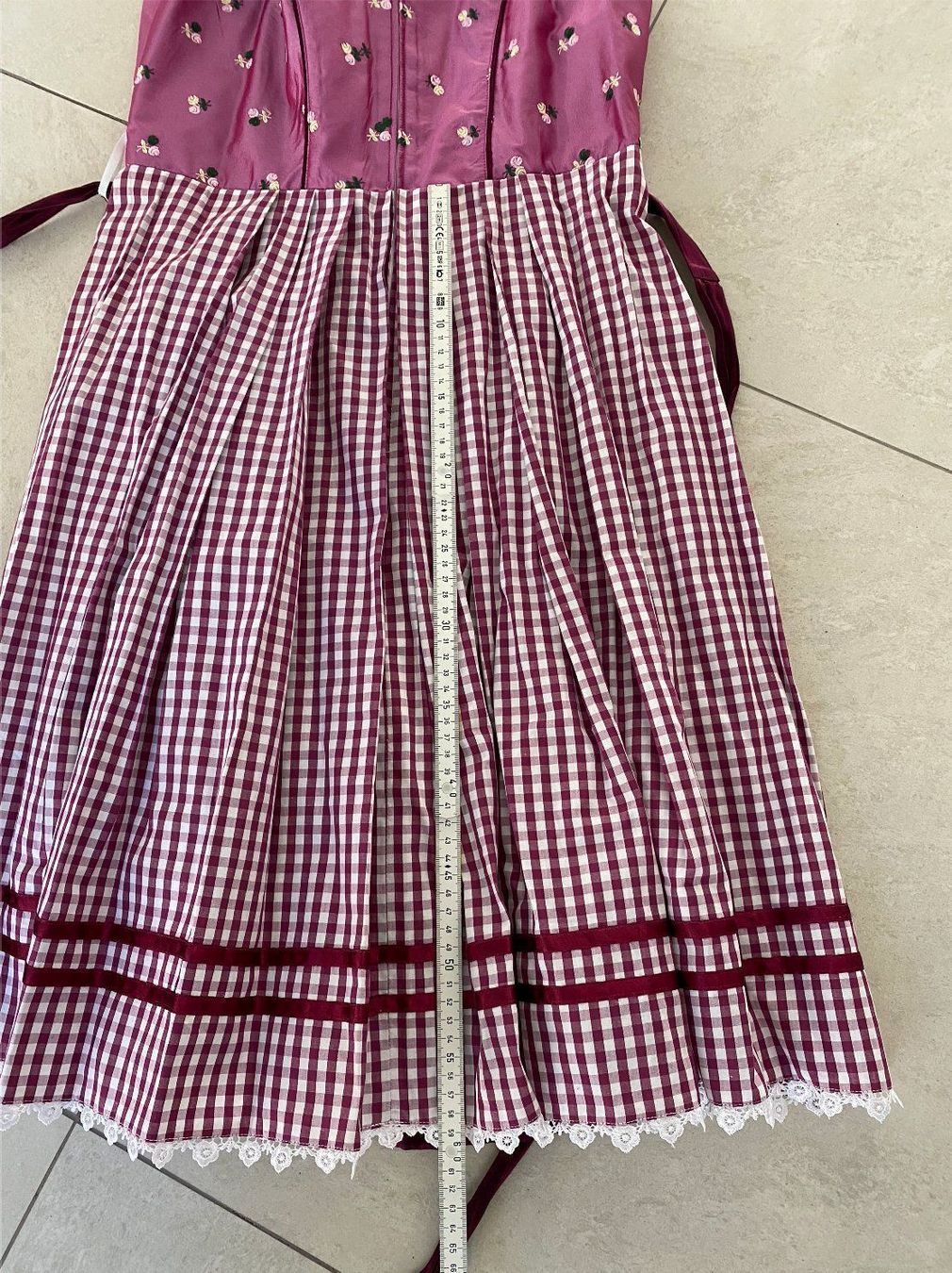 Vestiti: Dirndl Grösse 42 – Usato da Dagmersellen venduto da sheli17 4
