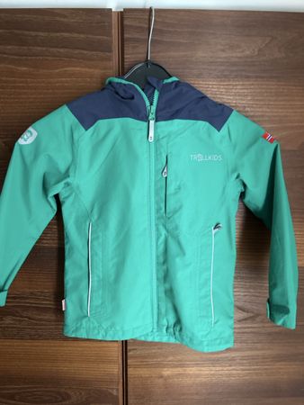 Trollkids Jacke 116 wasserfest