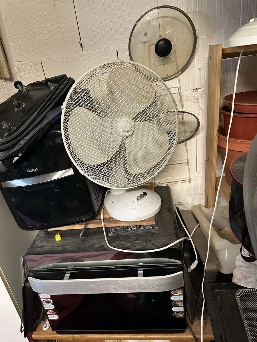 Ventilateurs: Ventilator – D'occasion à Madetswil par res_sfr6