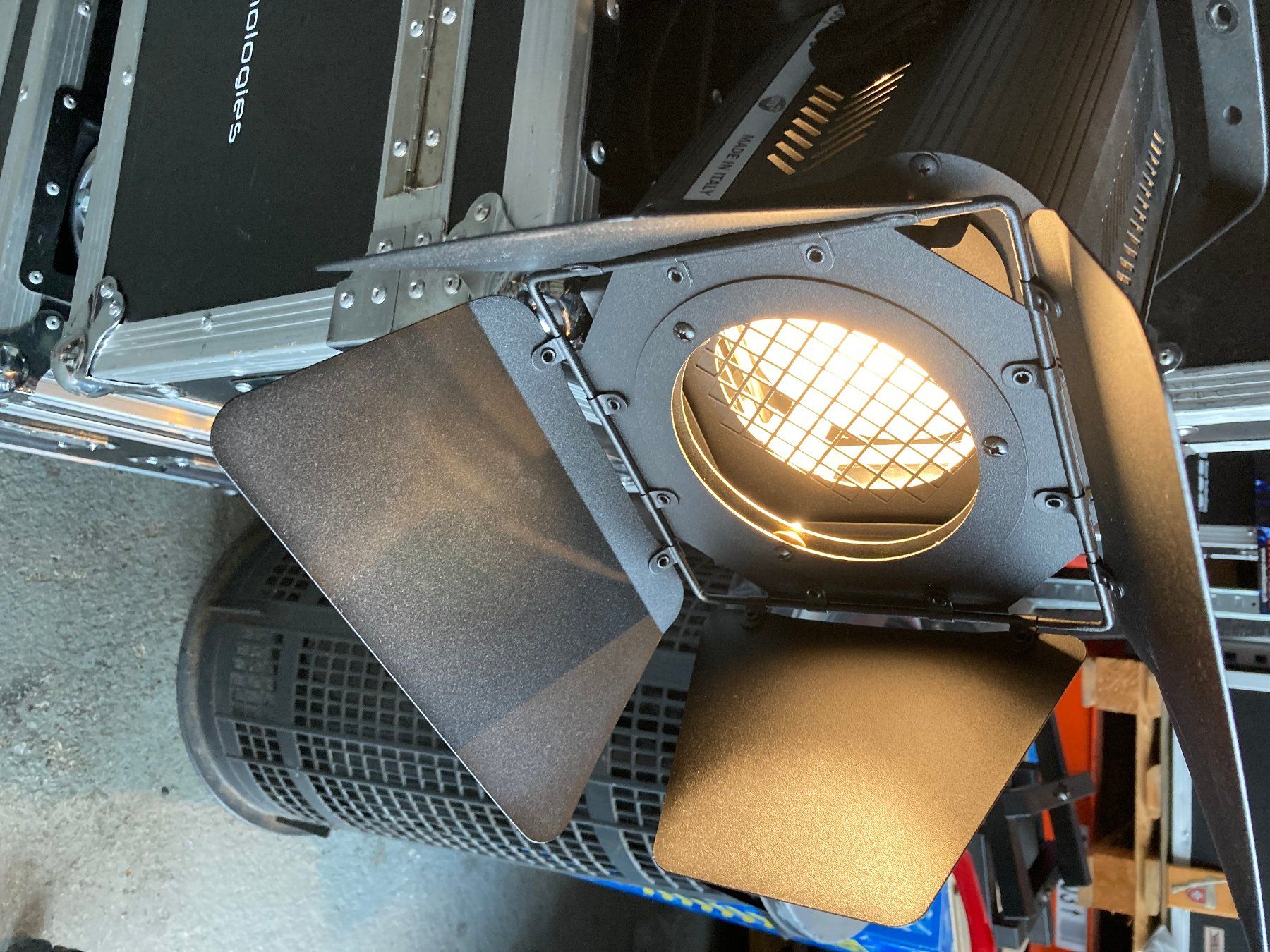 Lampade: Theater Spot 300/650 W – Usato da Neunkirch venduto da tom13refo