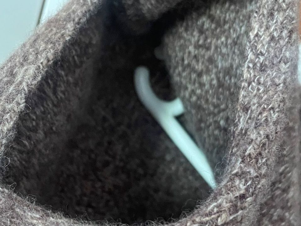 Massimo Dutti Tops: ALLES RAUS Herbst Stricktop mit Schal – D'occasion à Kloten par simones.thriftshop 3