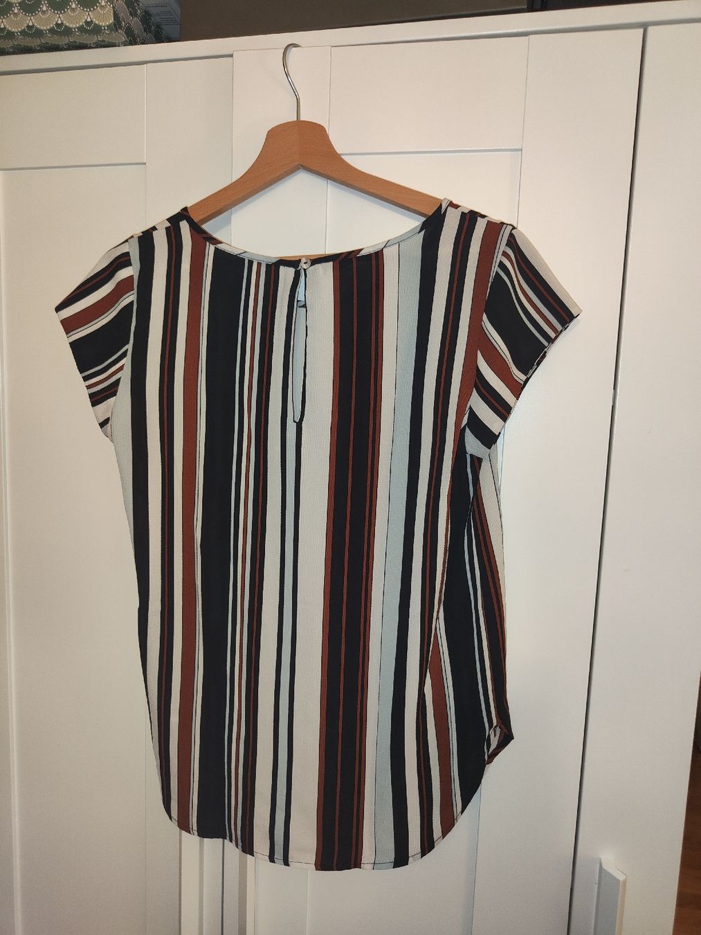 Only T-shirt: T-Shirt Bluse ONLY Gr. S – Usato da Rheinfelden venduto da JamieBabsi 2