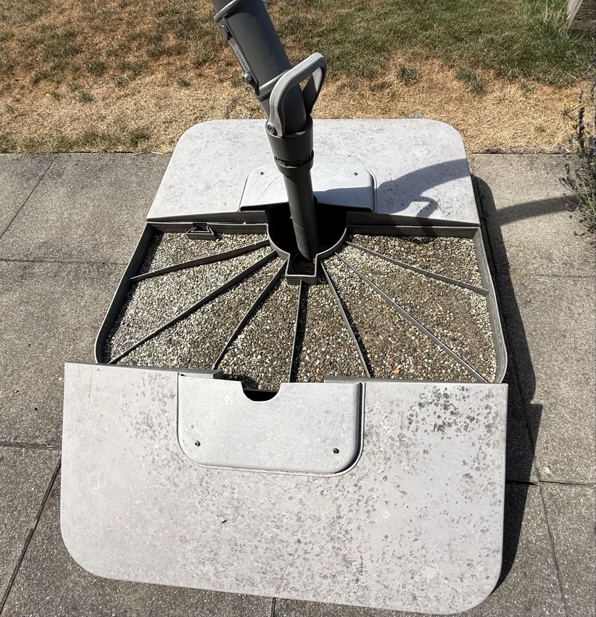 Parasols: Sonnenschirm 3m hängend mit Sockel – D'occasion à Degersheim par rua2017 8