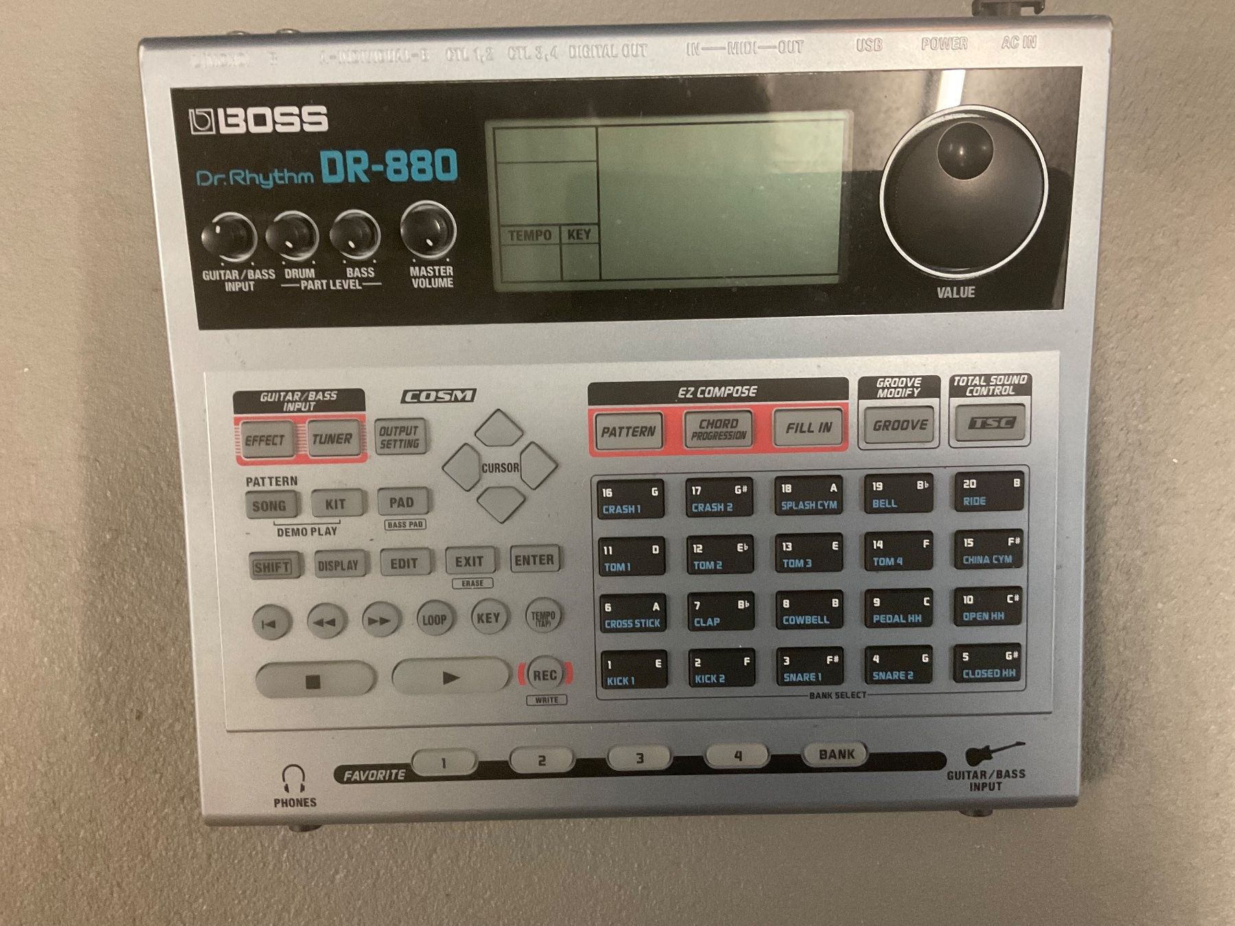 Strumenti musicali: Drummaschine Midi-Digital Boss DR - 880 – Usato da Tuggen venduto da This12 4