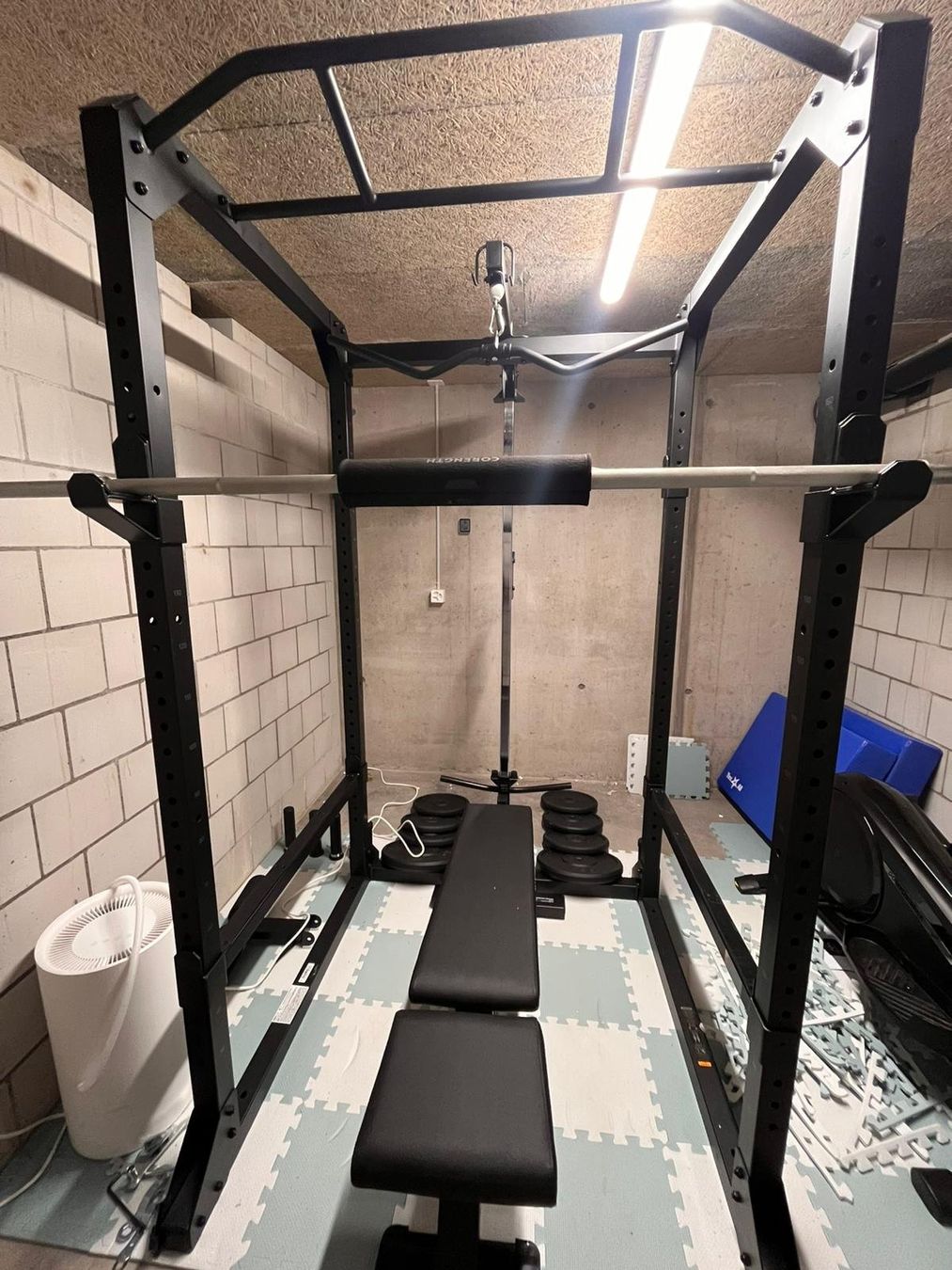Decathlon Hometrainer: Komplettes Krafttraining-Set neuwertig – Usato da Au ZH venduto da lor_6kzr 1