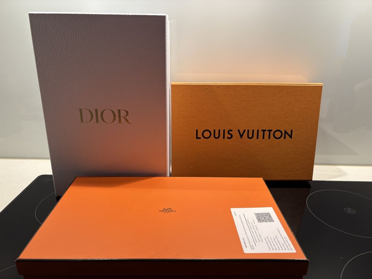 Louis Vuitton Borse: Louis Vuitton Karton – Usato da Luzern venduto da syspy