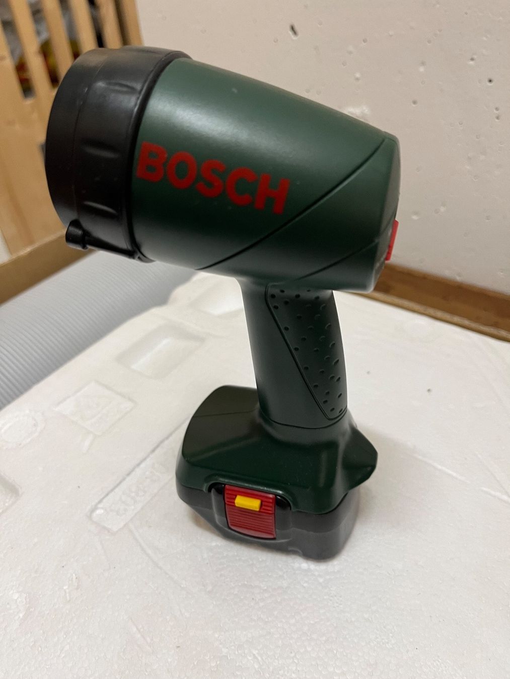 Bosch Lampade: Bosch kinder Taschenlampe – Usato da Oberengstringen venduto da Edu78 1
