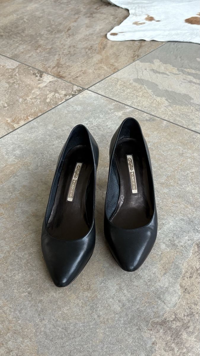 Buffalo Chaussures femmes: Pumps schwarz aus Leder – D'occasion à Beckenried par KaSt01 1