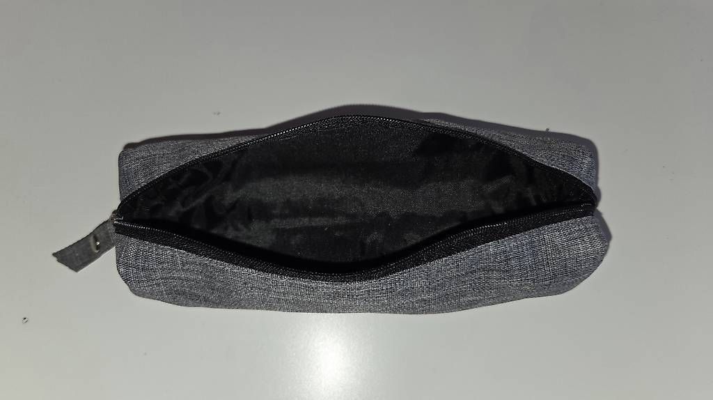 Altro in Scrittura & Disegno: Graues Etui – Usato da Schöftland venduto da Ringer16 2