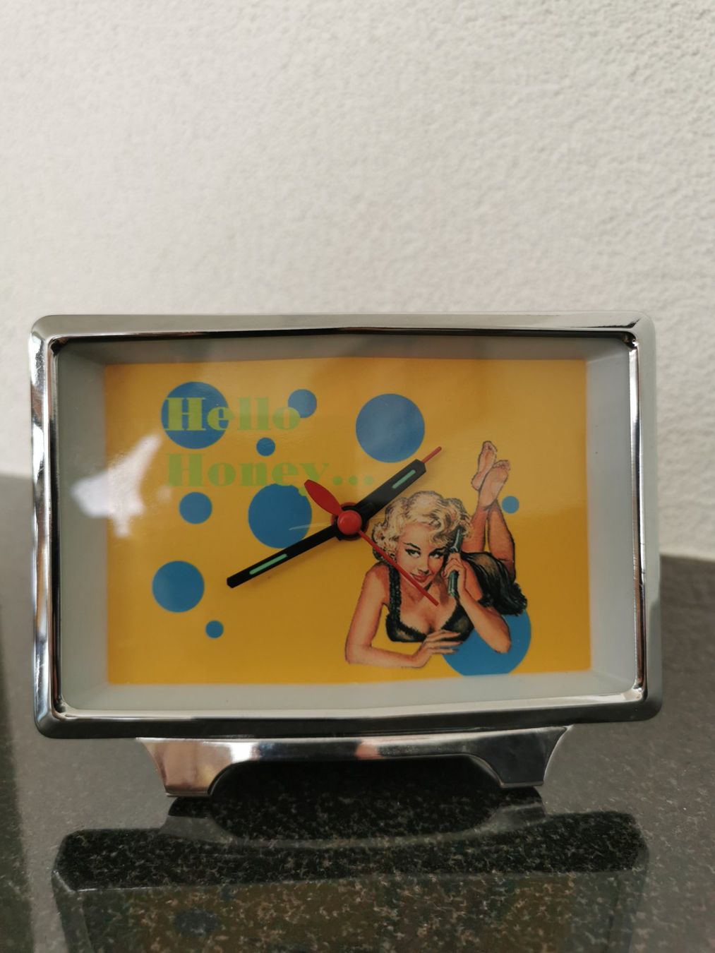 Sveglie: Vintage Wecker "Hello Honey" Retro Tischwecker – Usato da St.Gallen venduto da Tamal0204