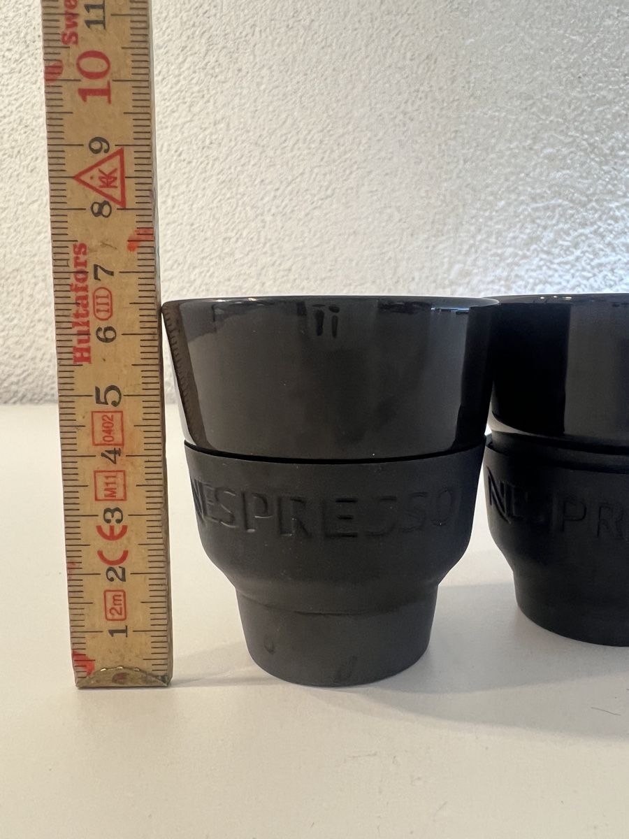 Nespresso Tazze: Nespresso Becher 2er Set Schwarz – Usato da Rotkreuz venduto da Migu2012 2