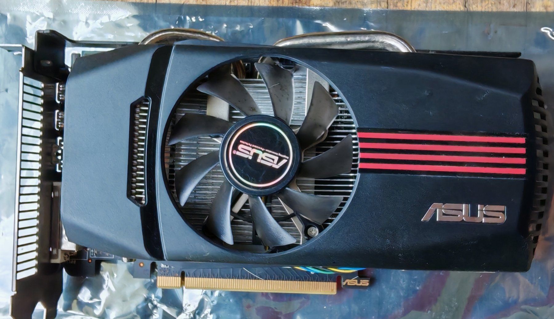 Asus Cartes graphiques: ASUS HD7770-DC-1GD5 Grafikkarte – D'occasion à Volketswil par Breiti37