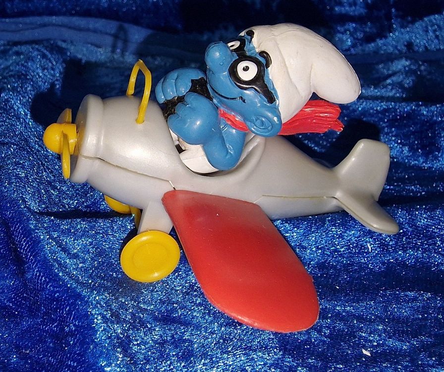 Schlumpf mit Flugzeug | Kaufen auf Ricardo