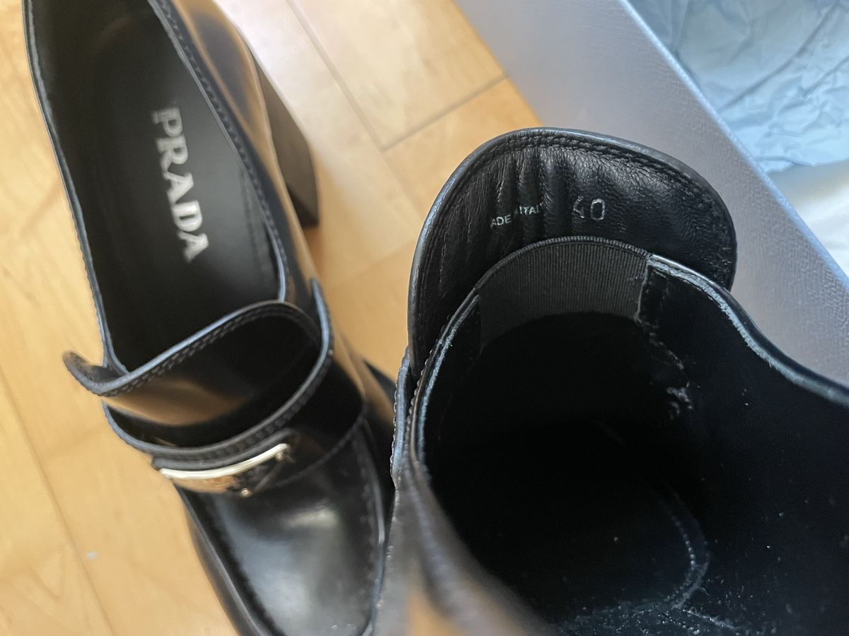Prada Scarpe da donna: Prada heeled patent leather loafers – Nuovo (secondo la descrizione) da Yverdon-les-Bains venduto da pen_bbz8 4