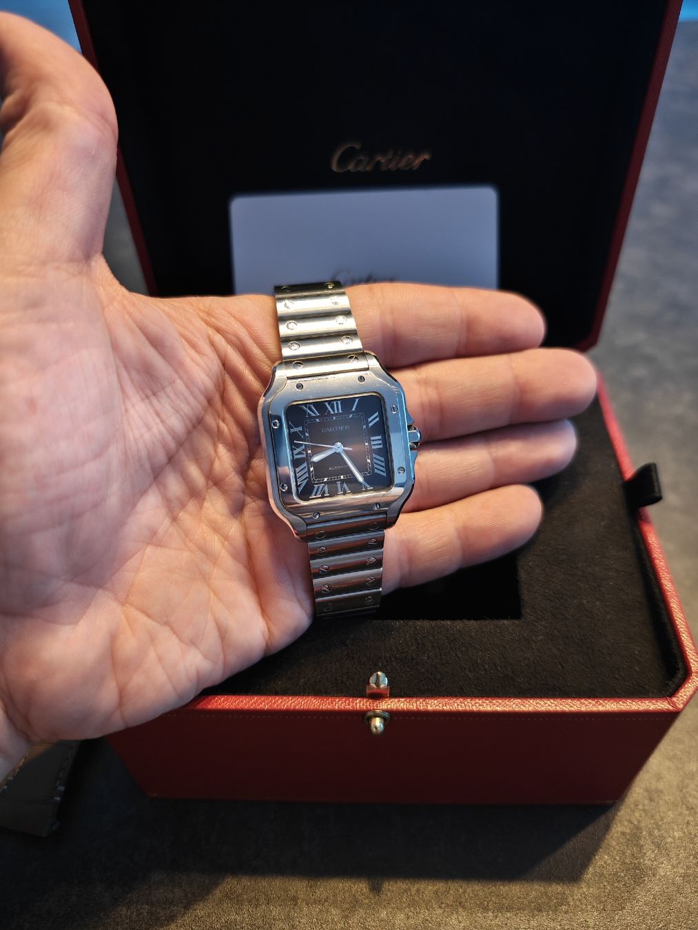 Cartier Uhren: Cartier Santos Medium WSSA0065 / Fullset 2024 – Gebraucht aus Oetwil am See von Dani_Yele 2