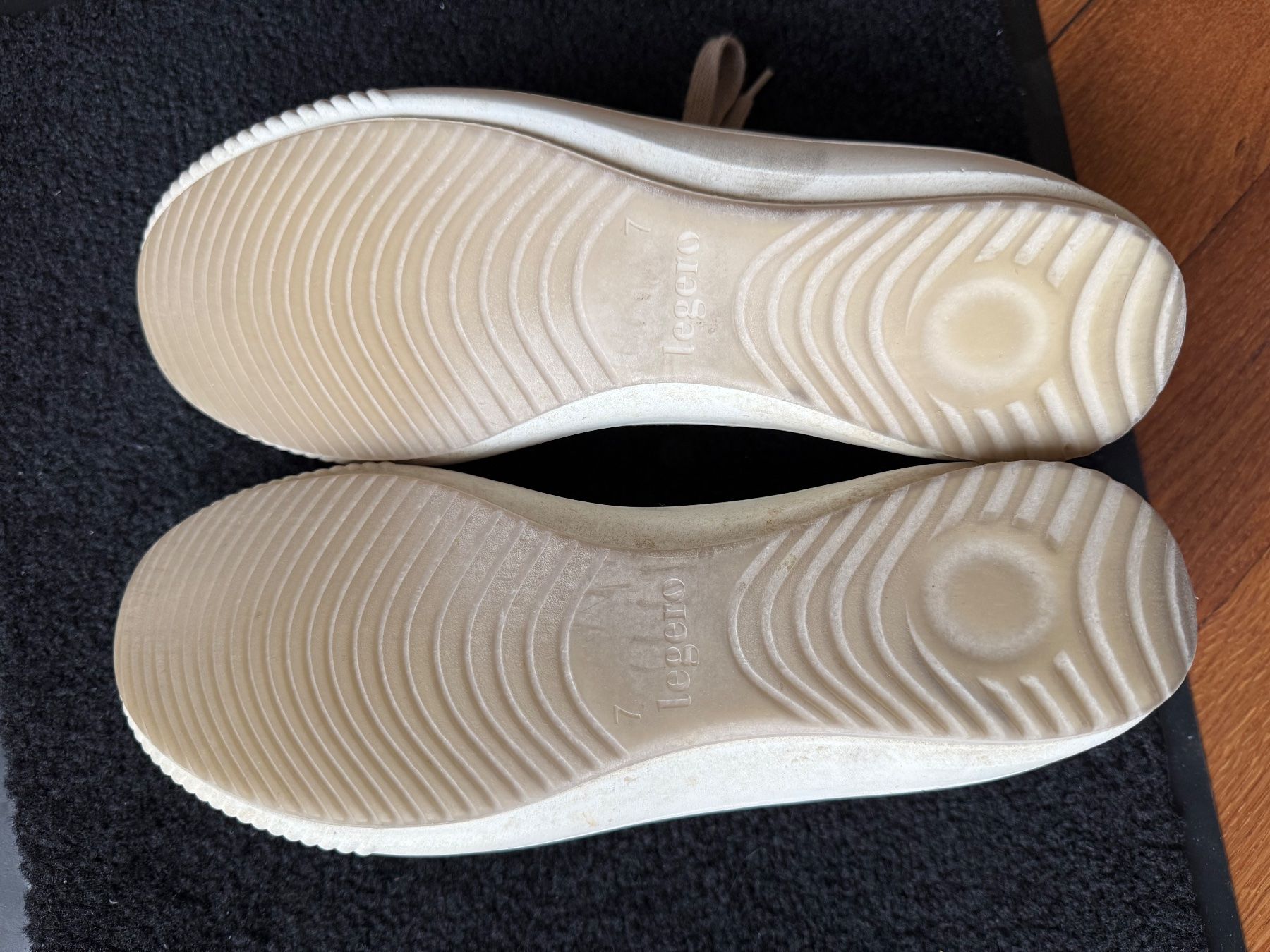 Legero Damenschuhe: Legero Schuhe beige, 41/7 – Gebraucht aus Brugg AG von Lullemu 2
