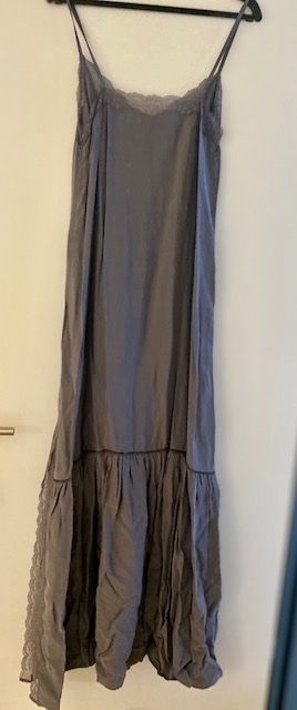 Kleider: TCN long summer dress with lace – Gebraucht aus Dallenwil von ZD2019 1