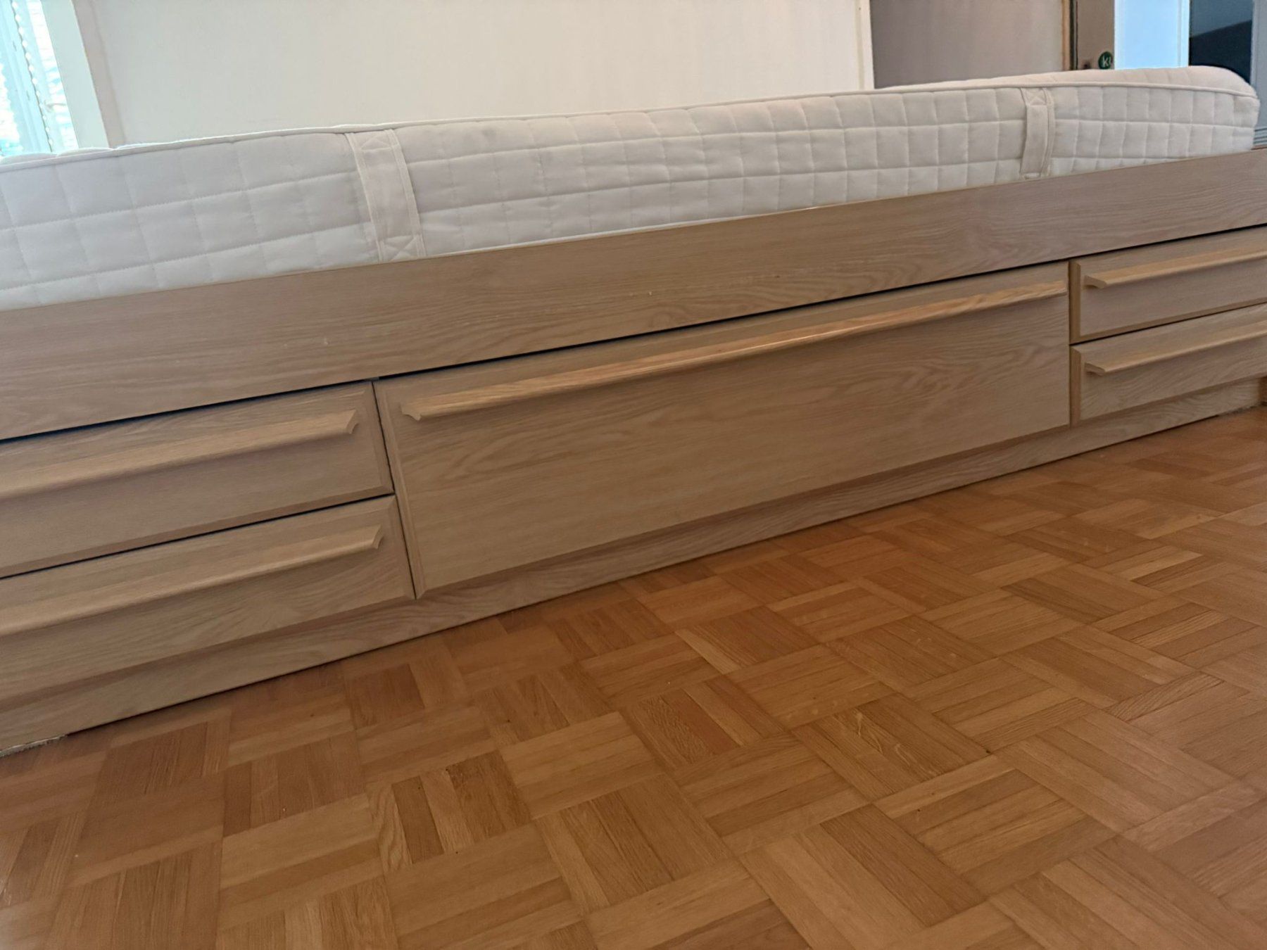 Ikea Matratzen: Einzelbett 90×200 Eiche hell + Schreibtisch – Gebraucht aus Liestal von Mwolff 1