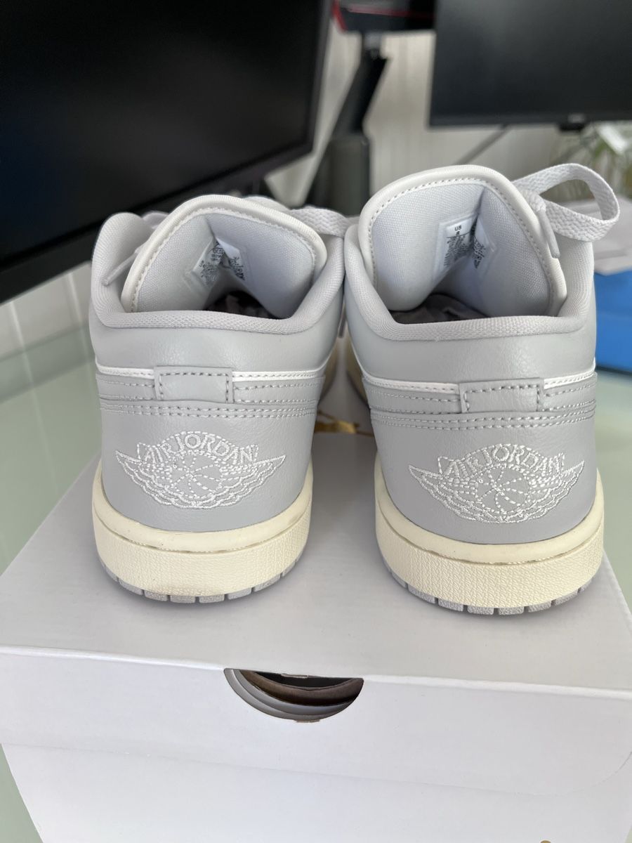 Nike Chaussures hommes: Air Jordan 1 "Coconut Milk" – Neuf (Voir description) à Charmey (Gruyère) par ya_12 2
