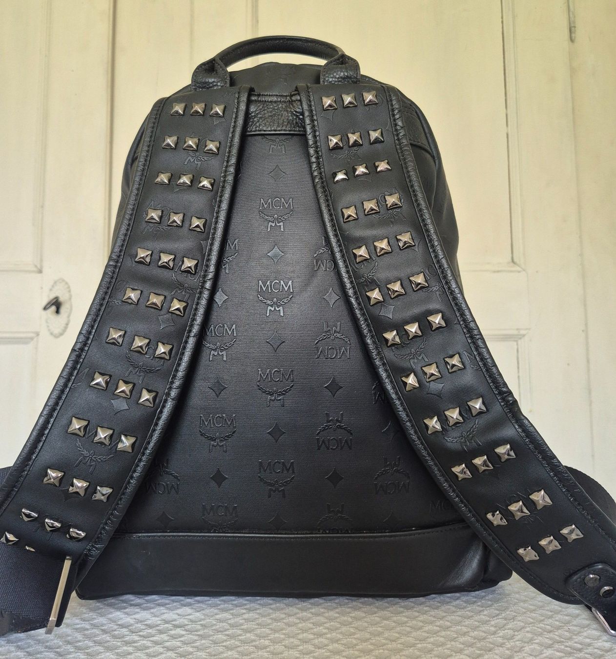 Mcm Rucksäcke: MCM Rucksack mit Nieten – Gebraucht aus Dottikon von Pega7 2