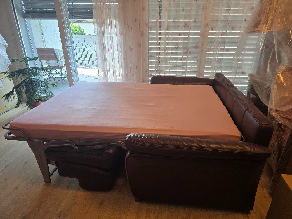 Sofas: Lederschlafsofa / Canapé-lit en cuir – D'occasion à Buchs ZH par Kornel01 2