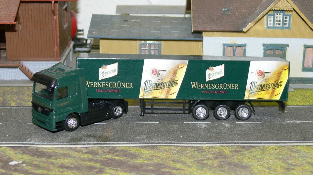 Bus à Impériale Präfekt 25 Wernesgrüner mini car 1:87 Å