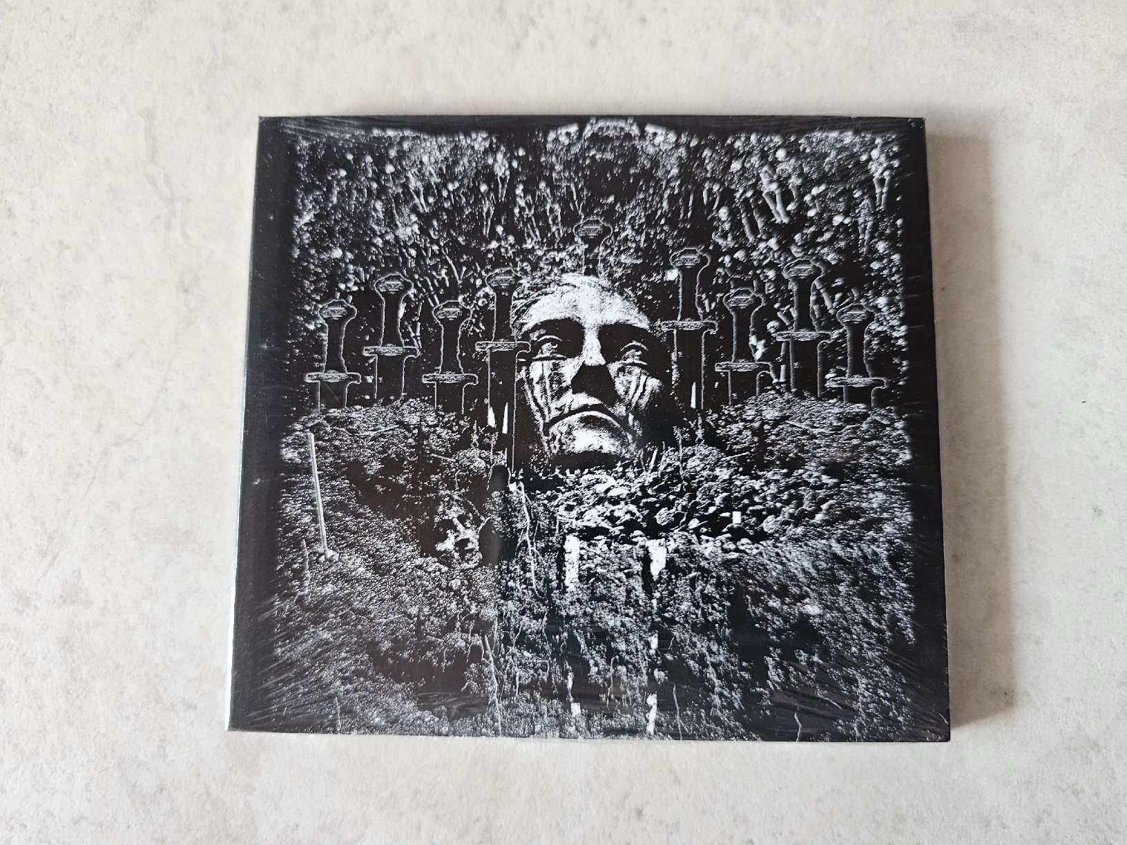 CD: Suicide Forest  -  Reluctantly  /  Fabrikneu – Nuovo e nell'imballaggio originale da Schneisingen venduto da backstore24