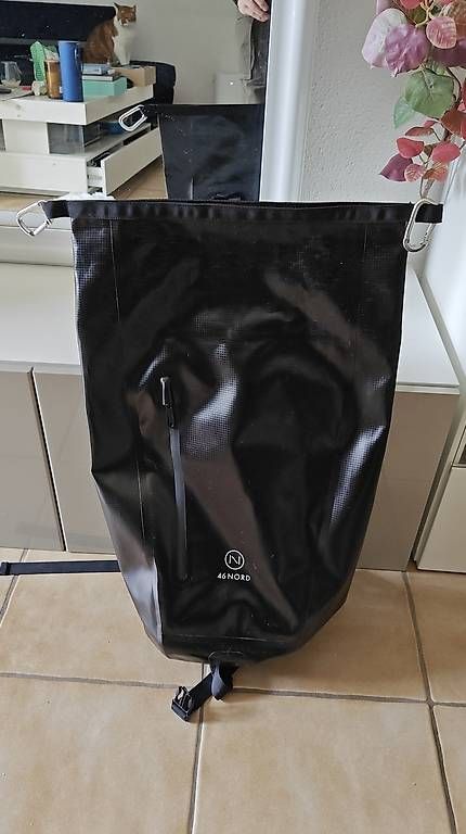 Rucksäcke: Sac a dos étanche 46 Nord – Gebraucht aus Gland von kekalor