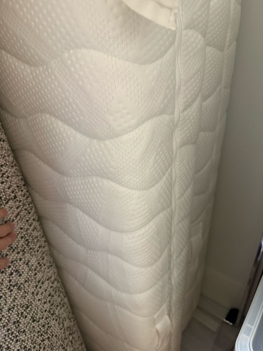 Pfister Matratzen: 2 Materassi Pfister Luna Cozy Medium come nuovi – Gebraucht aus Cureglia von Zucchi1