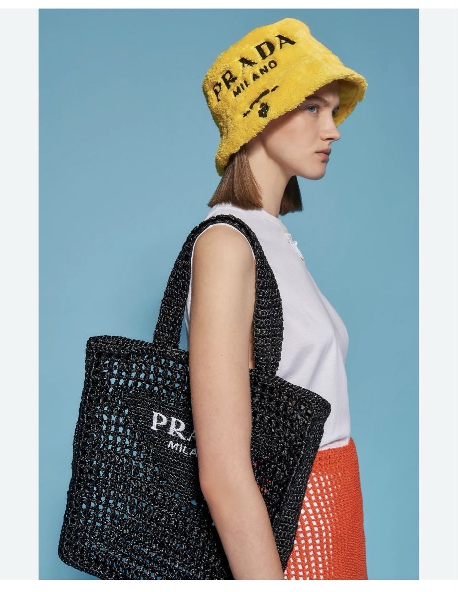 Prada Copricapi, berretti & cappellini: Prada hat – Usato da Stäfa venduto da Nicole093 5
