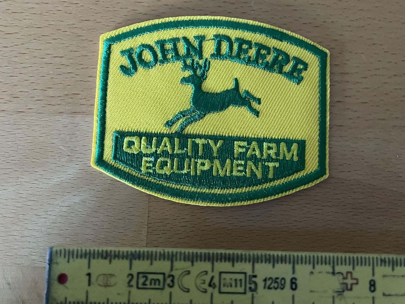 Toppe: John Deere Patch Sticker Aufnäher 1121 – Nuovo (secondo la descrizione) da Horn venduto da abutre72