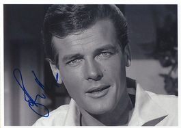 Roger Moore 1927-2017 Autogramm signiert Foto 13x18cm
