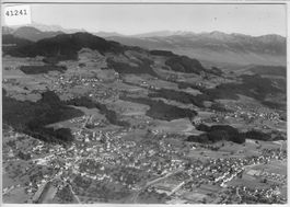 Flugaufnahme Hinwil mit Bachtel