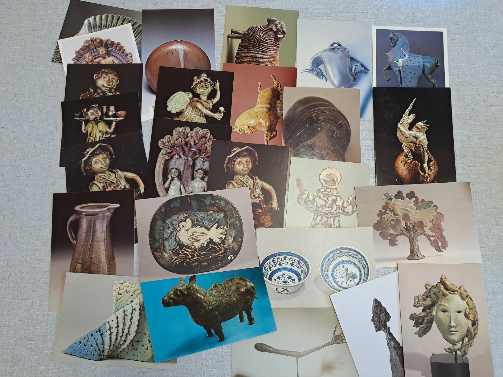 Ansichtskarten: 24 Postkarten Kunst Keramik – Neu (gemäss Beschreibung) aus Uznach von Walaylatiere