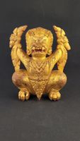Asiatische Holzfigur handgeschnitzt