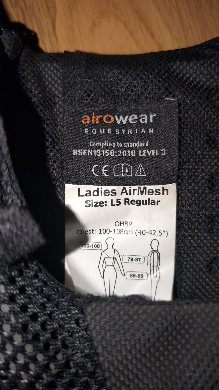 Protezioni & Imbottiture: Reitweste Airo Wear L5 Regular BETA 2018 Level 3 gut – Usato da Basel venduto da Silvio_89 1