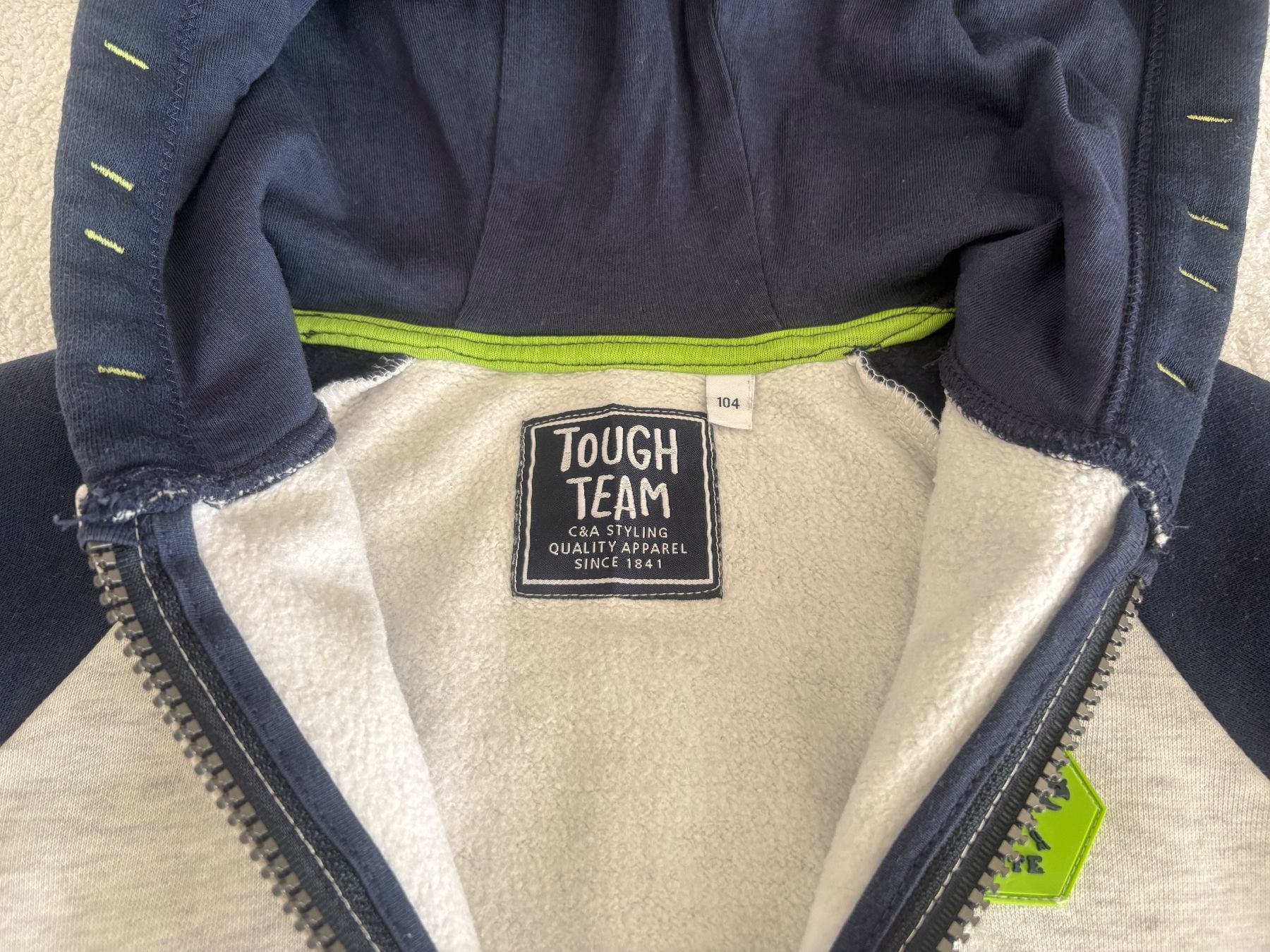 C&A Maglioni & Felpe: Pullover Jacke gr 104 Blau – Usato da Biel-Bienne venduto da Roserosse13 4