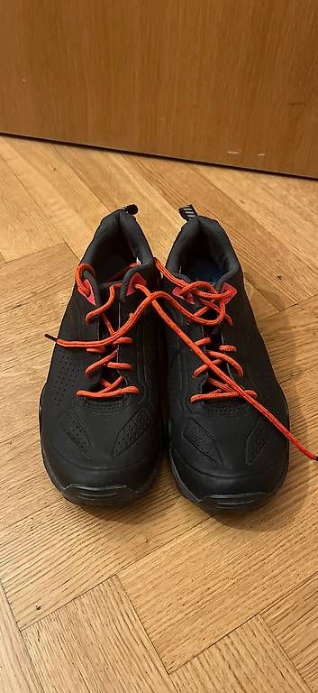 Shimano Scarpe da donna: Shimano Bike Schuh – Usato da Zürich venduto da Siltscha