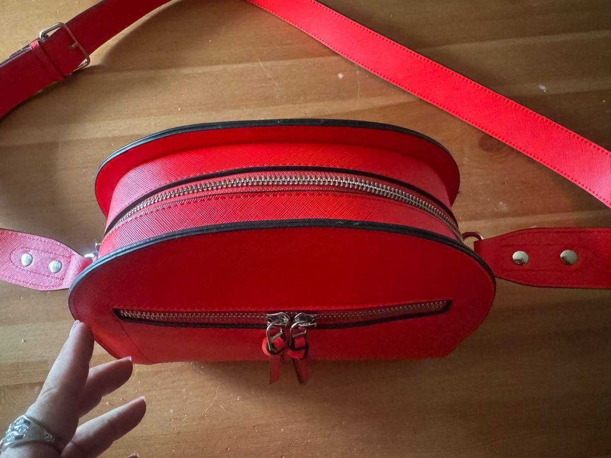 Borse da donna: Rote Tasche – Nuovo (secondo la descrizione) da Basel venduto da S.Wehrli72