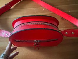 Rote Tasche